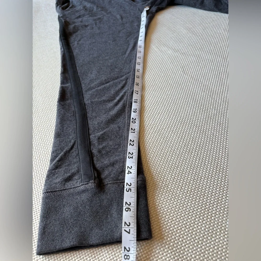 Nike Large Cotton Dark Grey SweatPants Elastic Waist Tapered Draw String Pockets